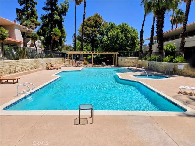 575 N Villa Court 103, Palm Springs, CA 92262