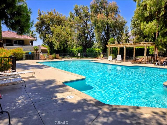 575 N Villa Court 103, Palm Springs, CA 92262