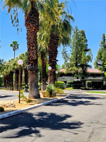 575 N Villa Court 103, Palm Springs, CA 92262