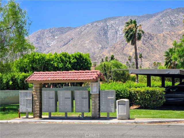 575 N Villa Court 103, Palm Springs, CA 92262