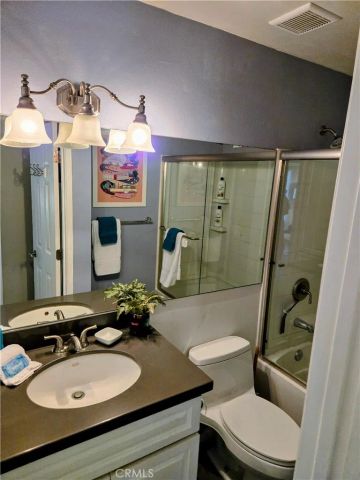 575 N Villa Court 103, Palm Springs, CA 92262
