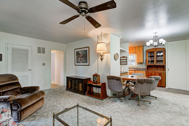 60 Pike Place, Plainfield, IN 46168