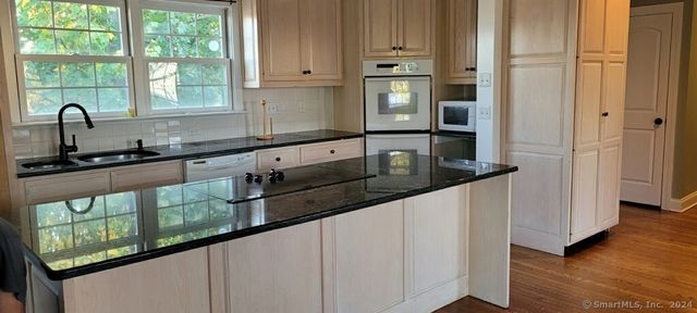 10 Elmwood Avenue, Norwalk, CT 06854