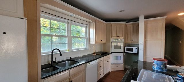10 Elmwood Avenue, Norwalk, CT 06854