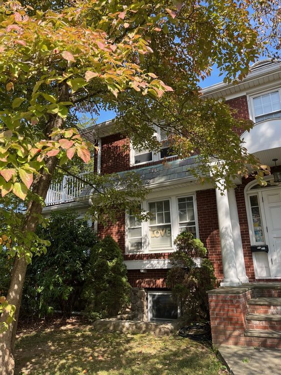 10 Elmwood Avenue, Norwalk, CT 06854