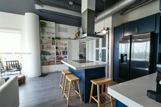 10 SW South River Dr 1704, Miami, FL 33130