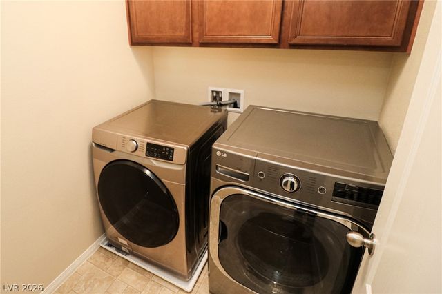 10624 Derby Peak Lane, Las Vegas, NV 89166