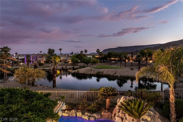 11359 Winter Cottage Place, Las Vegas, NV 89135