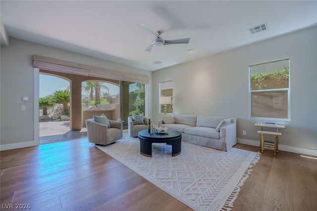 11359 Winter Cottage Place, Las Vegas, NV 89135