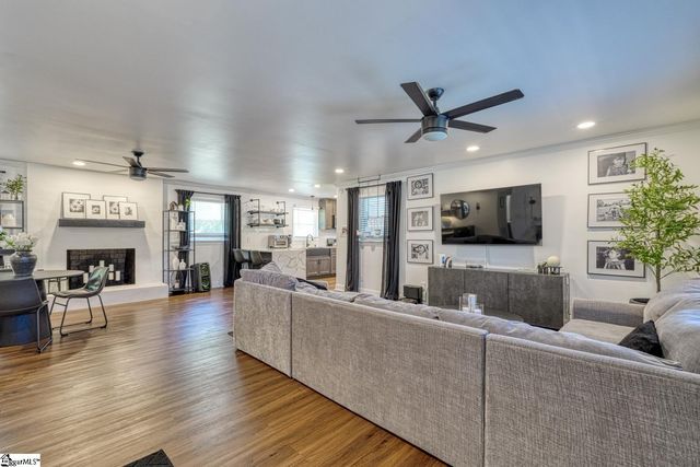 466 Belcher Road, Boiling Springs, SC 29316