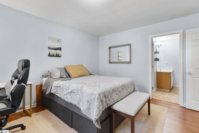 28 Backwater Way, Greenville, SC 29611