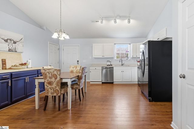 28 Backwater Way, Greenville, SC 29611