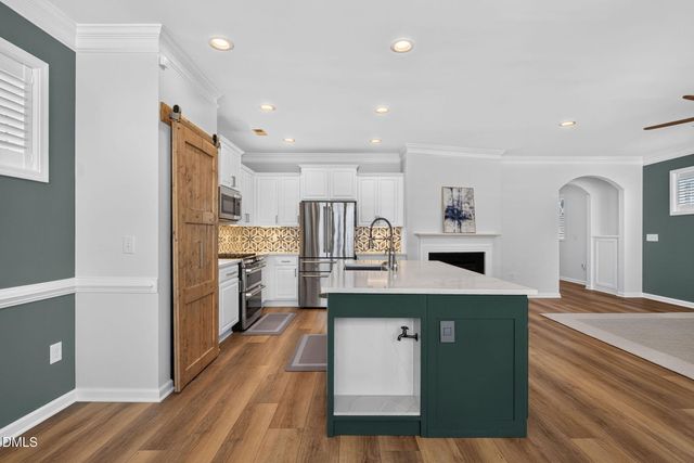 5542 Wade Park Boulevard, Raleigh, NC 27607