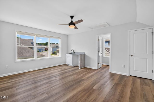 5542 Wade Park Boulevard, Raleigh, NC 27607