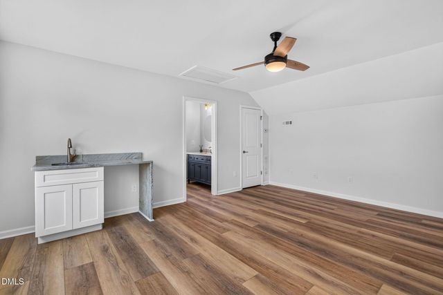5542 Wade Park Boulevard, Raleigh, NC 27607