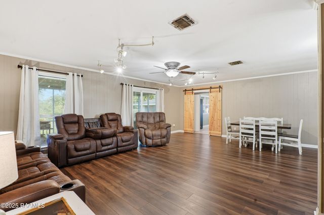 209 Sandager Avenue, Jeanerette, LA 70544