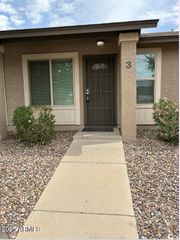 157 W INGLEWOOD Street 3, Mesa, AZ 85201