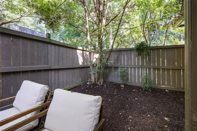 27 Ivy Ridge NE, Atlanta, GA 30342