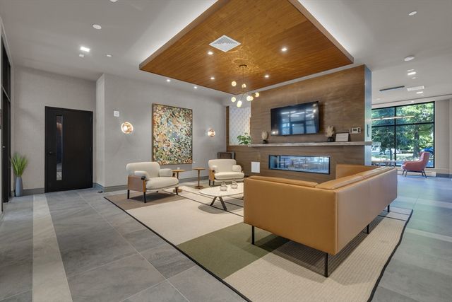 70 Leo Birmingham Parkway U504, Boston, MA 02135