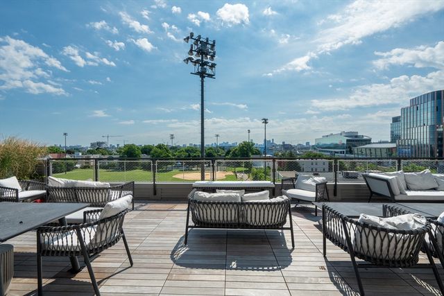 70 Leo Birmingham Parkway U504, Boston, MA 02135