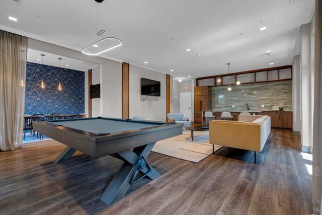 70 Leo Birmingham Parkway U504, Boston, MA 02135