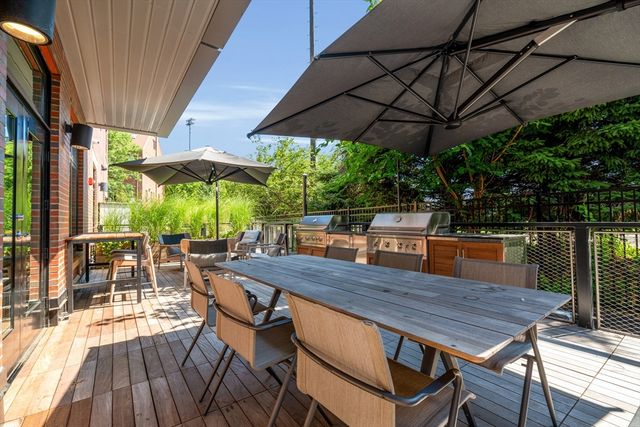 70 Leo Birmingham Parkway U504, Boston, MA 02135