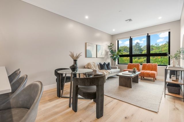 70 Leo Birmingham Parkway U504, Boston, MA 02135