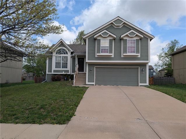 512 E Willow Street, Gardner, KS 66030