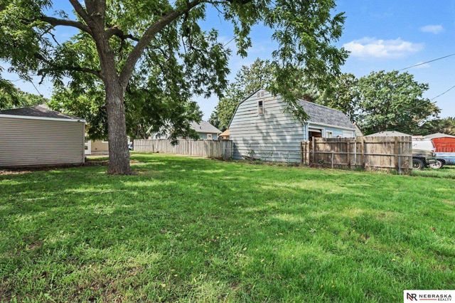 4438 Greenwood Street, Lincoln, NE 68504
