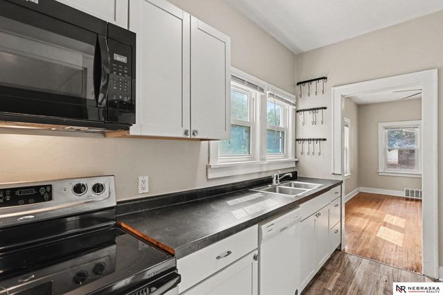 4438 Greenwood Street, Lincoln, NE 68504