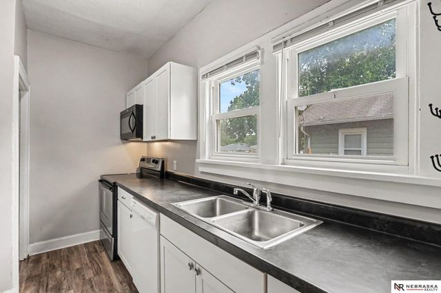 4438 Greenwood Street, Lincoln, NE 68504