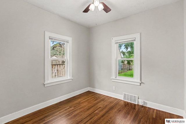 4438 Greenwood Street, Lincoln, NE 68504