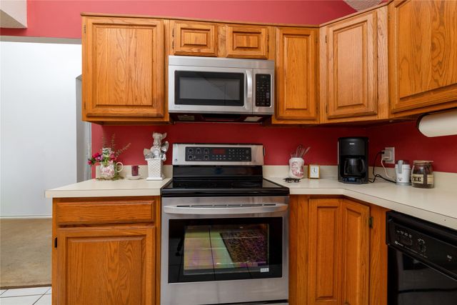 3227 Summerfield Drive, Grapevine, TX 76051