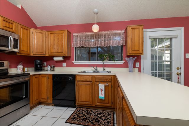 3227 Summerfield Drive, Grapevine, TX 76051