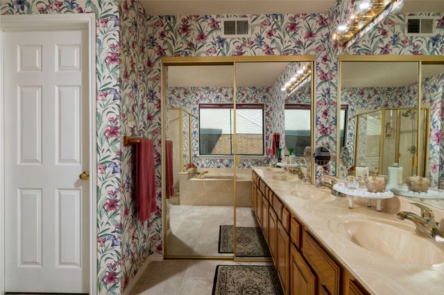 3227 Summerfield Drive, Grapevine, TX 76051