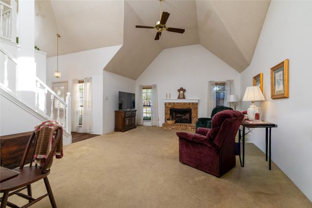 3227 Summerfield Drive, Grapevine, TX 76051