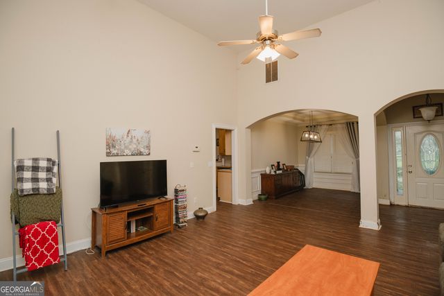 121 E Woodland Manor, Temple, GA 30179