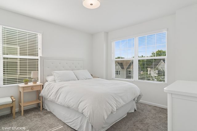 2709 Lily Lane, Rolling Meadows, IL 60008