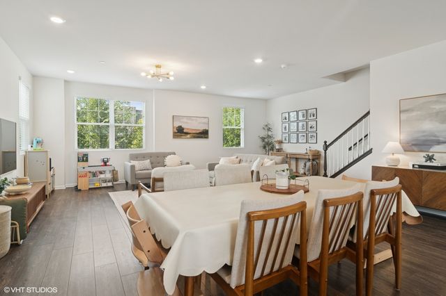 2709 Lily Lane, Rolling Meadows, IL 60008