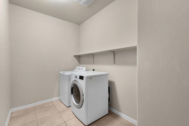 2437 Lyla LN, Leander, TX 78641