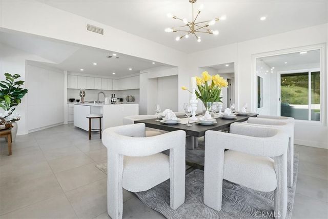 2717 N Mountain Avenue, Claremont, CA 91711