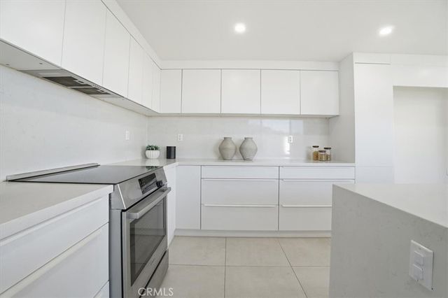 2717 N Mountain Avenue, Claremont, CA 91711