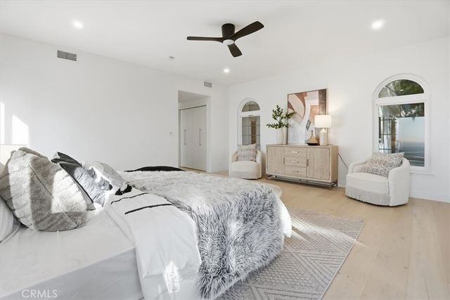 2717 N Mountain Avenue, Claremont, CA 91711