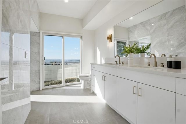 2717 N Mountain Avenue, Claremont, CA 91711