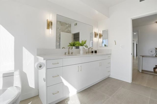 2717 N Mountain Avenue, Claremont, CA 91711