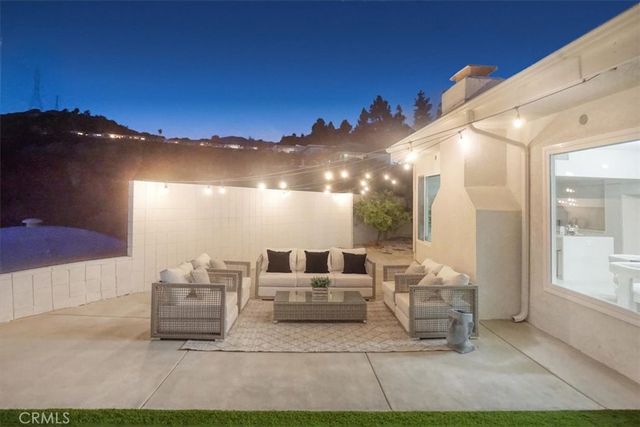 2717 N Mountain Avenue, Claremont, CA 91711