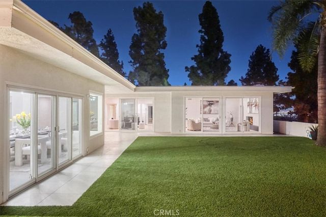 2717 N Mountain Avenue, Claremont, CA 91711