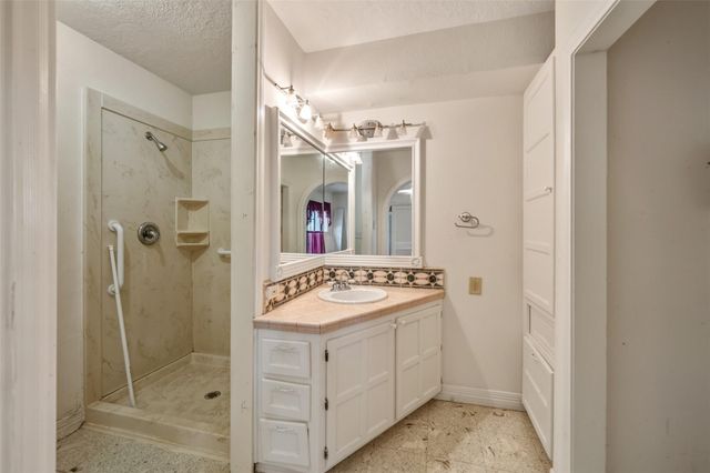 14495 Calvary Road, Willis, TX 77318