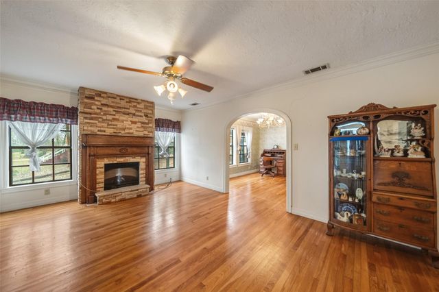 14495 Calvary Road, Willis, TX 77318