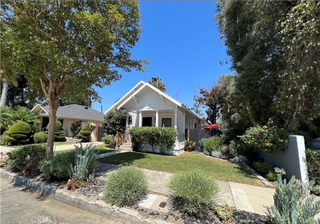 323 W 18th St, Santa Ana, CA 92706